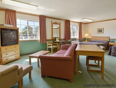 Super 8 By Wyndham Sheldon Hotel Ruang foto
